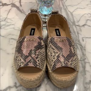 DKNY Espadrilles